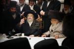 הרה"ק רבי יעקב מאיר שעכטער שליט"א ביים שמחת הברית לנין  כ"ק אדמו"ר מפינסק קארלין שליט"א 