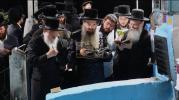 כ"ק אדמו"ר מסאדיגורא ירושלים שליט"א ביים ציון פון הייליגן אר"י ז"ל