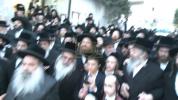 הונדערטע תושבי בני ברק ביים מקבל פנים זיין אסיר עולם התורה הבה"ח בנש"ק שמואל שמעלקא פינטער