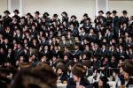 סעודת הודאה מוצאי שבת נחמו בראשות כ"ק אדמו"ר מסקולען שליט"א