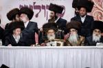סעודת הודאה מוצאי שבת נחמו בראשות כ"ק אדמו"ר מסקולען שליט"א