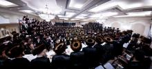 פולע גאלעריע: סעודת הודאה מוצש"ק נחמו בחצרות הקודש סקולען וישועת יעקב סקולען 