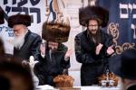 פולע גאלעריע: סעודת הודאה מוצש"ק נחמו בחצרות הקודש סקולען וישועת יעקב סקולען 