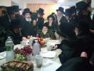 Main image for האחים האדמורי"ם מסקולען שליט"א פון לעיקוואד וויליאמסבורג און מאנסי ביי א באזוך ביי הישיש ר' הערשל וועבער מיסד הצלה ביי זיין זוהן הרה"ח ר' נפתלי וועבער אין די קעטסקילס