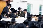 כ"ק אדמו"ר מסאטמאר שליט"א באזוכט אין ישיבה קטנה אין בארא פארק 