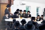 כ"ק אדמו"ר מסאטמאר שליט"א באזוכט אין ישיבה קטנה אין בארא פארק 