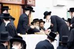 כ"ק אדמו"ר מסאטמאר שליט"א באזוכט אין ישיבה קטנה אין בארא פארק 