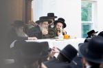 כ"ק אדמו"ר מסאטמאר שליט"א באזוכט אין ישיבה קטנה אין בארא פארק 