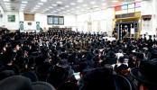 כ"ו אב ביי כ"ק אדמו"ר מסאטמאר שליט"א. תפילת שחרית אין היכל המתיבתא סניף דברי יואל. און דערנאך ביים מסיבת לחיים פארן ארויף גיין צום ציון הק'. און דערנאך ביים פוקד זיין די ציון הק'.