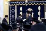 כ"ו אב ביי כ"ק אדמו"ר מסאטמאר שליט"א. תפילת שחרית אין היכל המתיבתא סניף דברי יואל. און דערנאך ביים מסיבת לחיים פארן ארויף גיין צום ציון הק'. און דערנאך ביים פוקד זיין די ציון הק'.