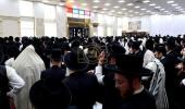 כ"ו אב ביי כ"ק אדמו"ר מסאטמאר שליט"א. תפילת שחרית אין היכל המתיבתא סניף דברי יואל. און דערנאך ביים מסיבת לחיים פארן ארויף גיין צום ציון הק'. און דערנאך ביים פוקד זיין די ציון הק'.
