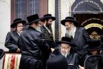 פולע גאלעריע: שמחת התנאים לבן הגה"צ רבי שלום טייטלבוים שליט"א חתן הגה"צ ראש ישיבת סאטמאר בני ברק שליט"א מיט די טאכטער פון הגה"צ רבי שלמה רובין שליט"א אבד"ק ציעשנוב קרית יואל פארגעקומען אין קרית יואל