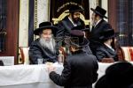 פולע גאלעריע: שמחת התנאים לבן הגה"צ רבי שלום טייטלבוים שליט"א חתן הגה"צ ראש ישיבת סאטמאר בני ברק שליט"א מיט די טאכטער פון הגה"צ רבי שלמה רובין שליט"א אבד"ק ציעשנוב קרית יואל פארגעקומען אין קרית יואל