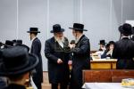 פולע גאלעריע: שמחת התנאים לבן הגה"צ רבי שלום טייטלבוים שליט"א חתן הגה"צ ראש ישיבת סאטמאר בני ברק שליט"א מיט די טאכטער פון הגה"צ רבי שלמה רובין שליט"א אבד"ק ציעשנוב קרית יואל פארגעקומען אין קרית יואל