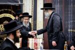 פולע גאלעריע: שמחת התנאים לבן הגה"צ רבי שלום טייטלבוים שליט"א חתן הגה"צ ראש ישיבת סאטמאר בני ברק שליט"א מיט די טאכטער פון הגה"צ רבי שלמה רובין שליט"א אבד"ק ציעשנוב קרית יואל פארגעקומען אין קרית יואל