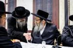 פולע גאלעריע: שמחת התנאים לבן הגה"צ רבי שלום טייטלבוים שליט"א חתן הגה"צ ראש ישיבת סאטמאר בני ברק שליט"א מיט די טאכטער פון הגה"צ רבי שלמה רובין שליט"א אבד"ק ציעשנוב קרית יואל פארגעקומען אין קרית יואל