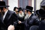 פולע גאלעריע: שמחת התנאים לבן הגה"צ רבי שלום טייטלבוים שליט"א חתן הגה"צ ראש ישיבת סאטמאר בני ברק שליט"א מיט די טאכטער פון הגה"צ רבי שלמה רובין שליט"א אבד"ק ציעשנוב קרית יואל פארגעקומען אין קרית יואל