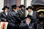פולע גאלעריע: שמחת התנאים לבן הגה"צ רבי שלום טייטלבוים שליט"א חתן הגה"צ ראש ישיבת סאטמאר בני ברק שליט"א מיט די טאכטער פון הגה"צ רבי שלמה רובין שליט"א אבד"ק ציעשנוב קרית יואל פארגעקומען אין קרית יואל