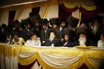 הרה"ק ר' יעקב מאיר שעכטער שליט"א ביי די שמחת החתונה פון אן אייניקל ביי כ"ק אדמו"ר מפינסק קארלין שליט"א.