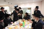 הערליכע מעמד חתימת שטרות בבית הרבני הנגיד מו"ה אברהם ווידער שליט"א