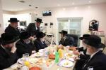 הערליכע מעמד חתימת שטרות בבית הרבני הנגיד מו"ה אברהם ווידער שליט"א