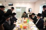הערליכע מעמד חתימת שטרות בבית הרבני הנגיד מו"ה אברהם ווידער שליט"א