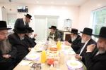 הערליכע מעמד חתימת שטרות בבית הרבני הנגיד מו"ה אברהם ווידער שליט"א