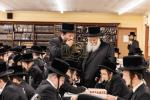 כ"ק אדמו"ר מבאבוב שליט"א באזוכט אין מחנה שלוה