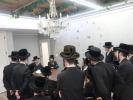 תלמידי ישיבת ישועות משה ויזניץ אין שטאט מאנסי ביים זיך פארהערן אויף די לימודים סוף זמן.