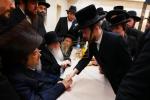 שמחת הבר מצוה פון א אור אייניקל הרה"ק רבי יעקב מאיר שעכטער שליט"א.
