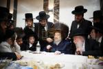 שמחת הבר מצוה פון א אור אייניקל הרה"ק רבי יעקב מאיר שעכטער שליט"א.