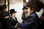 שמחת הבר מצוה פון א אור אייניקל הרה"ק רבי יעקב מאיר שעכטער שליט"א.