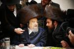 שמחת הבר מצוה פון א אור אייניקל הרה"ק רבי יעקב מאיר שעכטער שליט"א.