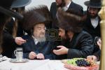 שמחת הבר מצוה פון א אור אייניקל הרה"ק רבי יעקב מאיר שעכטער שליט"א.