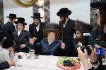 שמחת הבר מצוה פון א אור אייניקל הרה"ק רבי יעקב מאיר שעכטער שליט"א.