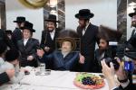 שמחת הבר מצוה פון א אור אייניקל הרה"ק רבי יעקב מאיר שעכטער שליט"א.