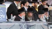 כ"ק אדמו"ר מפיטסבורג שליט"א, הרה"צ רבי יצחק משה ערלאנגער שליט"א, און הרה"צ רבי יהודה דייטש שליט"א, ווערט אויפגעמערקט אין א פריוואטע שמועס ביים כינוס אתכנשו נעכטן אין מירון.