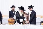 יארצייט פון הרה"ק מספינקא זצ"ל ביי בנו כ"ק אדמו"ר מקראלי שליט"א.