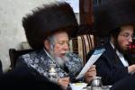 א שיינע שבע ברכות איז פארגעקומען  אין חצה"ק סטראפקוב ויי עס האט זיך באטייליגט כ"ק אדמו'ר מפינסק קארלין שליט'א.