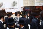 א שיינע שבע ברכות איז פארגעקומען  אין חצה"ק סטראפקוב ויי עס האט זיך באטייליגט כ"ק אדמו'ר מפינסק קארלין שליט'א.
