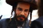 א שיינע שבע ברכות איז פארגעקומען  אין חצה"ק סטראפקוב ויי עס האט זיך באטייליגט כ"ק אדמו'ר מפינסק קארלין שליט'א.
