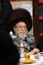 א שיינע שבע ברכות איז פארגעקומען  אין חצה"ק סטראפקוב ויי עס האט זיך באטייליגט כ"ק אדמו'ר מפינסק קארלין שליט'א.