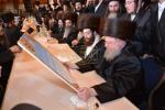 'א בליק' ברענגט פון די ארכיוון היסטארישע בילדער פון כ"ק אדמו"ר מבית שמואל צבי ספינקא זצ"ל.