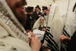 בילדער פונעם חסידישן קעמפ און קענטערבערי ענגלאנד בנשיאות כ"ק גאב"ד ביקאווסקא שליט"א פון לאנדאן