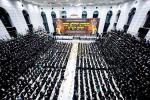  די צענטראלע יארצייט טיש און סיום הש"ס אינעם גרויסן היכל אלטר יחזקאל בבנין ביהמ"ד בנין אליהו סאטמאר אין קרית יואל.