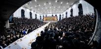  די צענטראלע יארצייט טיש און סיום הש"ס אינעם גרויסן היכל אלטר יחזקאל בבנין ביהמ"ד בנין אליהו סאטמאר אין קרית יואל.