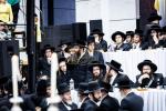  די צענטראלע יארצייט טיש און סיום הש"ס אינעם גרויסן היכל אלטר יחזקאל בבנין ביהמ"ד בנין אליהו סאטמאר אין קרית יואל.