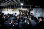  די צענטראלע יארצייט טיש און סיום הש"ס אינעם גרויסן היכל אלטר יחזקאל בבנין ביהמ"ד בנין אליהו סאטמאר אין קרית יואל.
