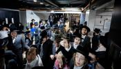  די צענטראלע יארצייט טיש און סיום הש"ס אינעם גרויסן היכל אלטר יחזקאל בבנין ביהמ"ד בנין אליהו סאטמאר אין קרית יואל.