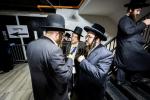  די צענטראלע יארצייט טיש און סיום הש"ס אינעם גרויסן היכל אלטר יחזקאל בבנין ביהמ"ד בנין אליהו סאטמאר אין קרית יואל.